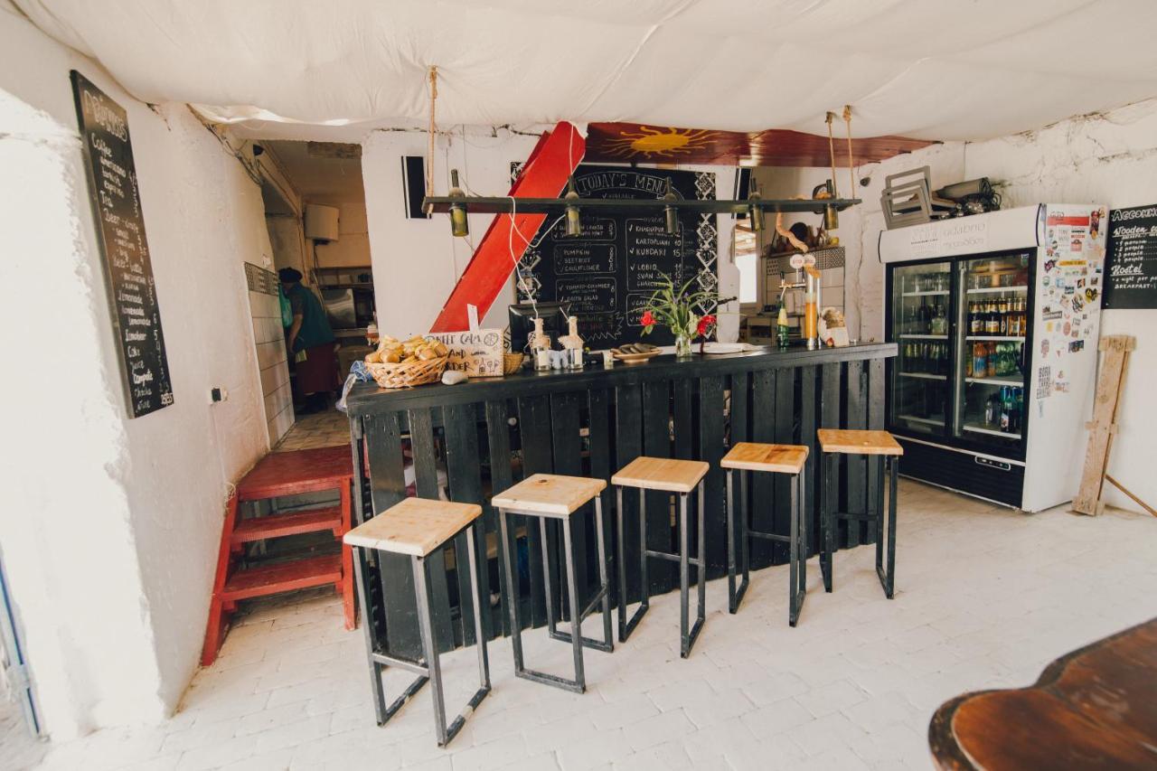 Udabno Hostel Bagian luar foto